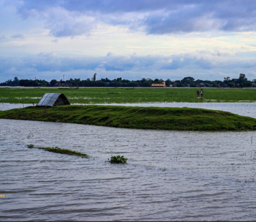 Flooded fields of the haor wetlands of Bangladesh